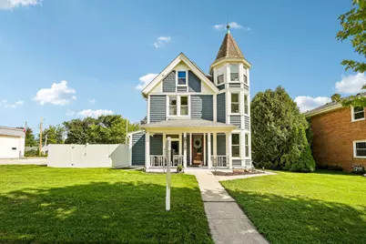 910 N Wisconsin St, Port Washington, WI 53074 - Photo 2