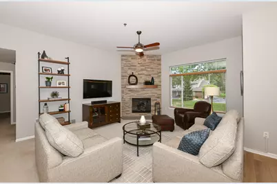 3145 S Toldt Pkwy, West Allis, WI 53227 - Photo 8