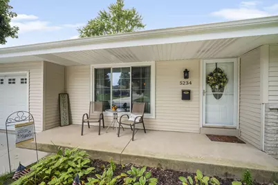 5234  Roberts Dr, Greendale, WI 53129 - Photo 2