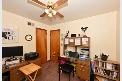 7722 W Kathryn Ave, Milwaukee, WI 53218 - Photo 16