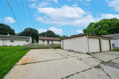 7722 W Kathryn Ave, Milwaukee, WI 53218 - Photo 28