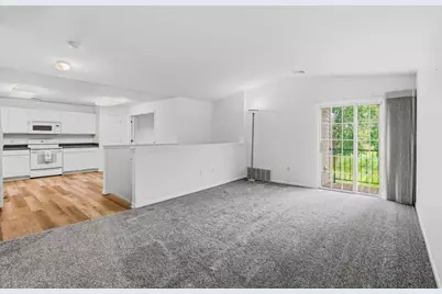 1156 N Sunnyslope Dr #206, Racine, WI 53406 - Photo 4