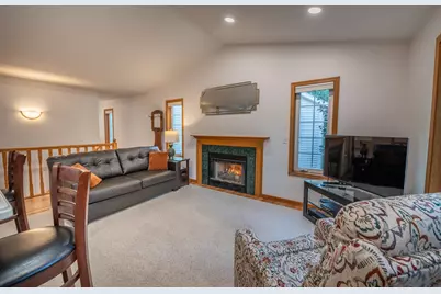 1528  Quietwood Ln, West Bend, WI 53090 - Photo 4