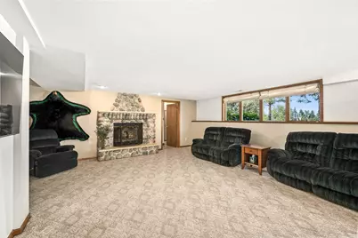 5920  Christine Ct, Lyons, WI 53105 - Photo 22