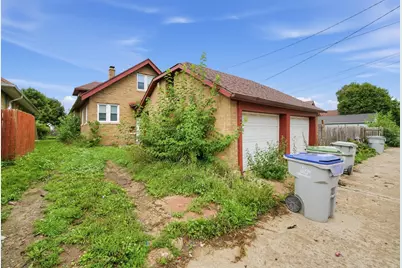 2718 N 46th St, Milwaukee, WI 53210 - Photo 24