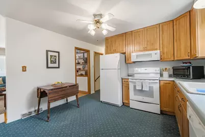 3744 S Sunset Dr, Milwaukee, WI 53220 - Photo 12