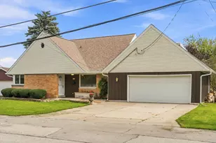 3744 S Sunset Dr, Milwaukee, WI 53220 - Photo 2