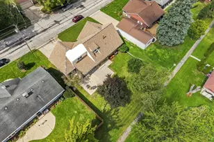 3744 S Sunset Dr, Milwaukee, WI 53220 - Photo 40