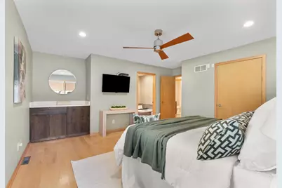 9345 N Thrush Ln, Bayside, WI 53217 - Photo 16