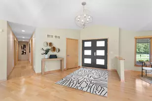 9345 N Thrush Ln, Bayside, WI 53217 - Photo 14