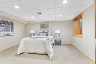 9345 N Thrush Ln, Bayside, WI 53217 - Photo 26