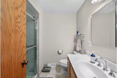 1123  Lake Shore Rd, Grafton, WI 53024 - Photo 22