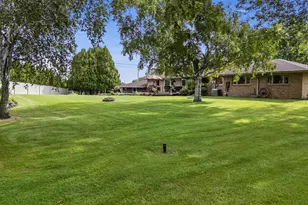 1123 Lake Shore Rd, Grafton, WI 53024 - Photo 6
