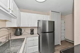 11907 W Appleton Ave, Milwaukee, WI 53224 - Photo 6