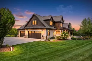 3800 Red Chapel Ct, Delafield, WI 53058 - Photo 6