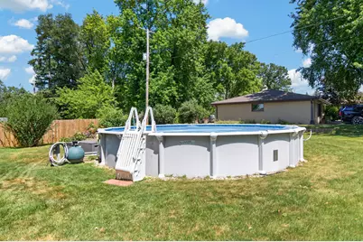 10380 S Chicago Rd, Oak Creek, WI 53154 - Photo 26