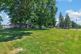 10380 S Chicago Rd, Oak Creek, WI 53154 - Photo 34