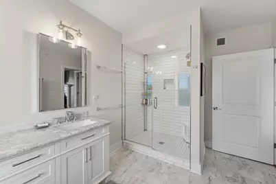 1042 E Juneau Ave #3, Milwaukee, WI 53202 - Photo 32