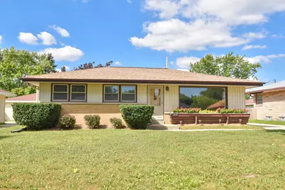 8136 W Clovernook St, Milwaukee, WI 53223 - Photo 14