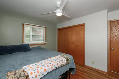 910  Mayer Ln, Mayville, WI 53050 - Photo 12
