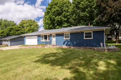 910  Mayer Ln, Mayville, WI 53050 - Photo 24