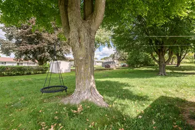 910  Mayer Ln, Mayville, WI 53050 - Photo 26