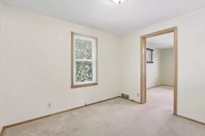 3718 S 85th St, Milwaukee, WI 53228 - Photo 18