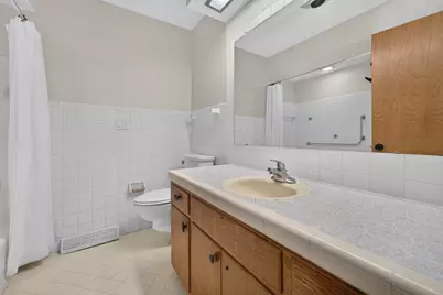 5143 S 19th St, Milwaukee, WI 53221 - Photo 12