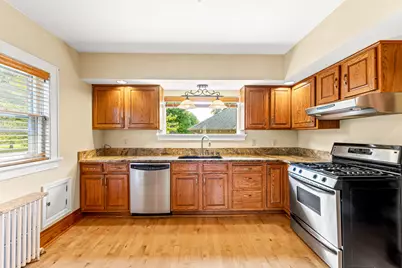 2263  Ludington Ave, Wauwatosa, WI 53226 - Photo 16