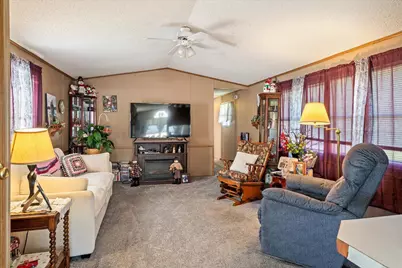 405 E Main St, La Farge, WI 54639 - Photo 8