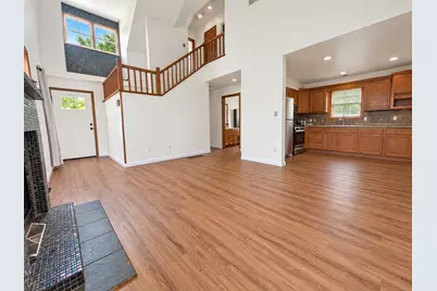 1122  Villa St, Racine, WI 53403 - Photo 8