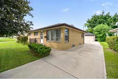 W149N8183  Winchester St, Menomonee Falls, WI 53051 - Photo 1
