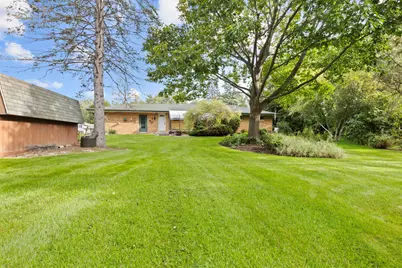 9915 W Margaret Ln, Franklin, WI 53132 - Photo 24