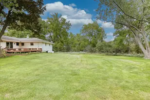 N17W27304 Lakefield Dr, Pewaukee, WI 53072 - Photo 28