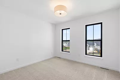 805  Viewpoint Ave, Waukesha, WI 53188 - Photo 24
