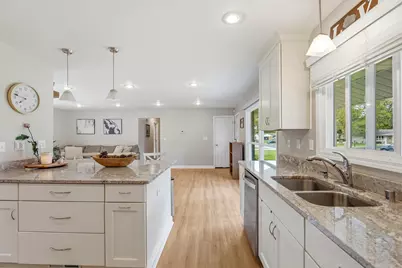 14465  Lindsay Dr, Brookfield, WI 53005 - Photo 16