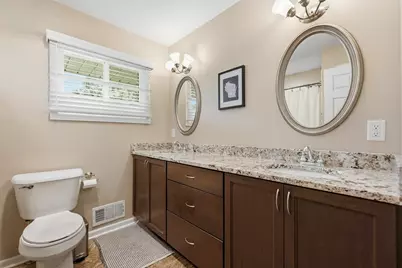 14465  Lindsay Dr, Brookfield, WI 53005 - Photo 28