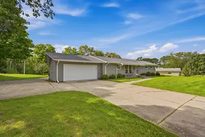 14465  Lindsay Dr, Brookfield, WI 53005 - Photo 10