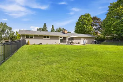 14465  Lindsay Dr, Brookfield, WI 53005 - Photo 38