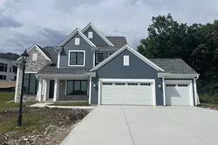 114 Retzer View Ct, Waukesha, WI 53188 - Photo 1