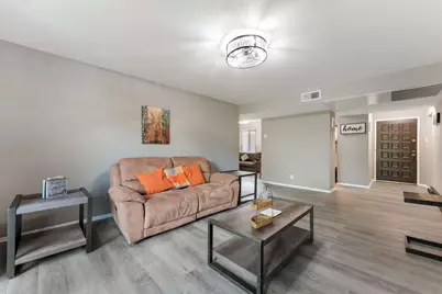 8617 N Servite Dr #206, Milwaukee, WI 53223 - Photo 4
