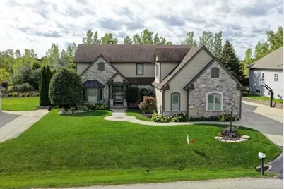 11011 W Meadowcreek Dr, Milwaukee, WI 53224 - Photo 2