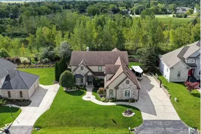 11011 W Meadowcreek Dr, Milwaukee, WI 53224 - Photo 58