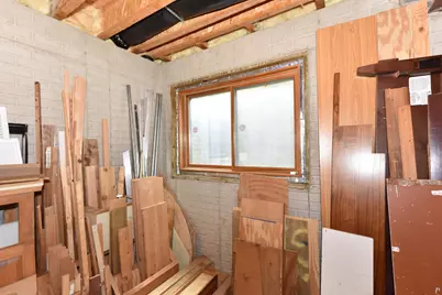 11011 W Meadowcreek Dr, Milwaukee, WI 53224 - Photo 38