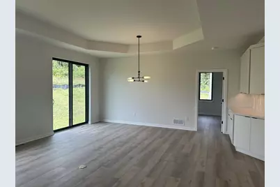 110  Retzer View Ct, Waukesha, WI 53188 - Photo 12