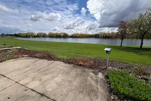 1534 River Pines Dr, Bellevue, WI 54311 - Photo 6