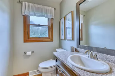 W241N5923  Goldencrest Ct, Sussex, WI 53089 - Photo 18