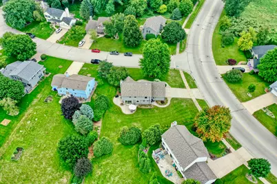 W241N5923  Goldencrest Ct, Sussex, WI 53089 - Photo 42
