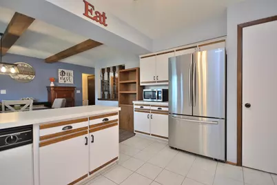 W220N2767  Maplewood Ln, Pewaukee, WI 53186 - Photo 10