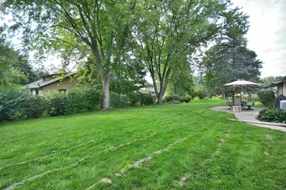 W220N2767  Maplewood Ln, Pewaukee, WI 53186 - Photo 22